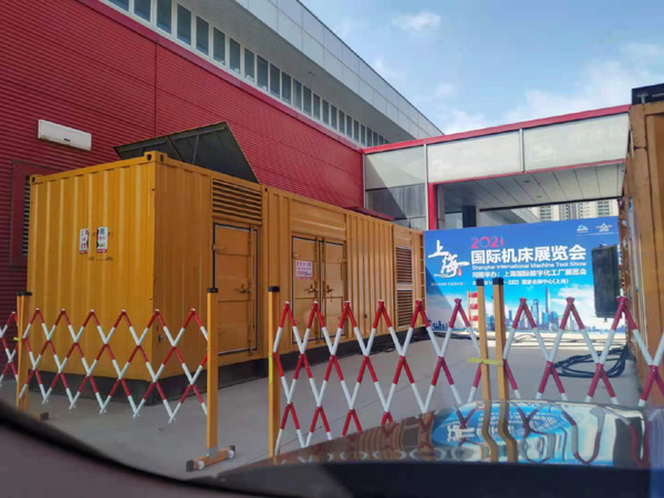 郁南发电车出租-发电机无电压或电压太低怎么办？